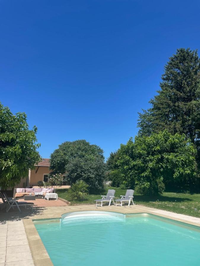 Gîte à la campagne avec piscine Biziat Extérieur photo