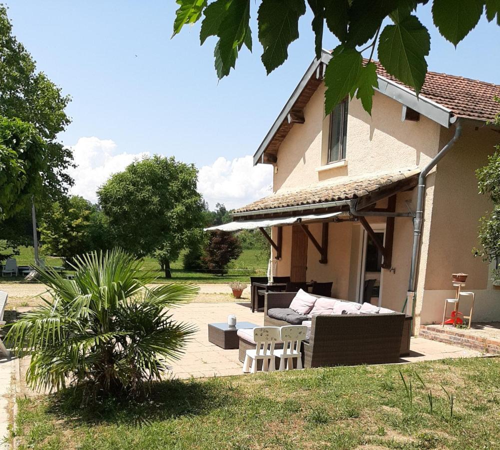 Gîte à la campagne avec piscine Biziat Extérieur photo